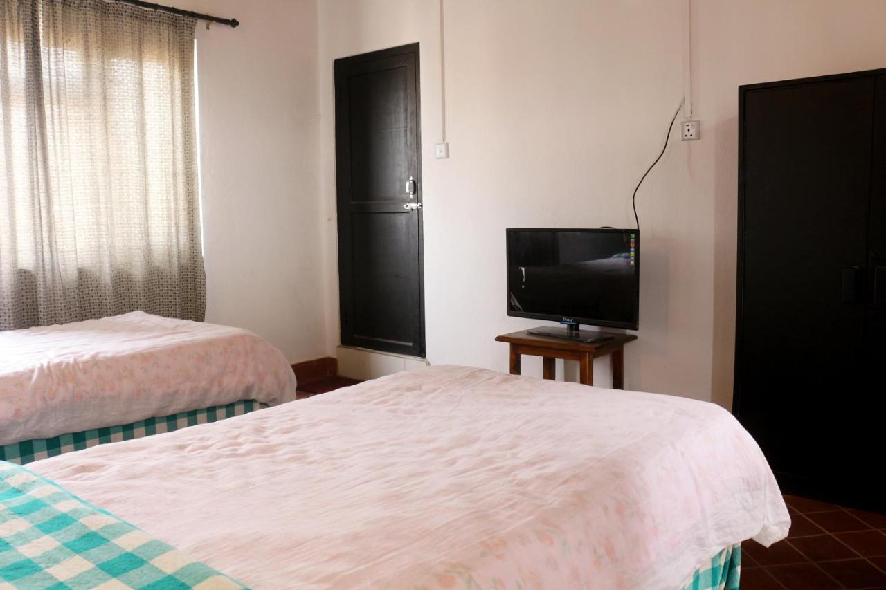 Bravo Hotel Kathmandu Bagian luar foto