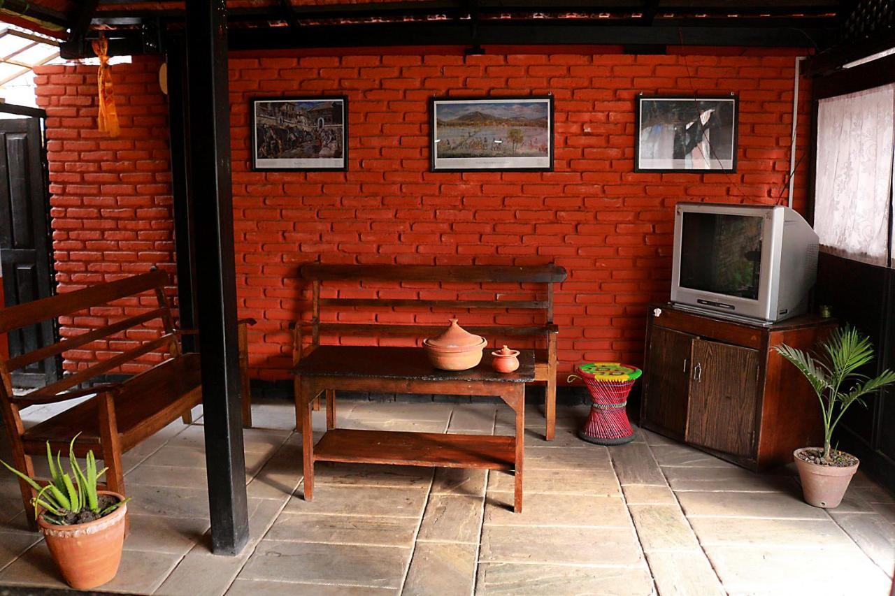 Bravo Hotel Kathmandu Bagian luar foto