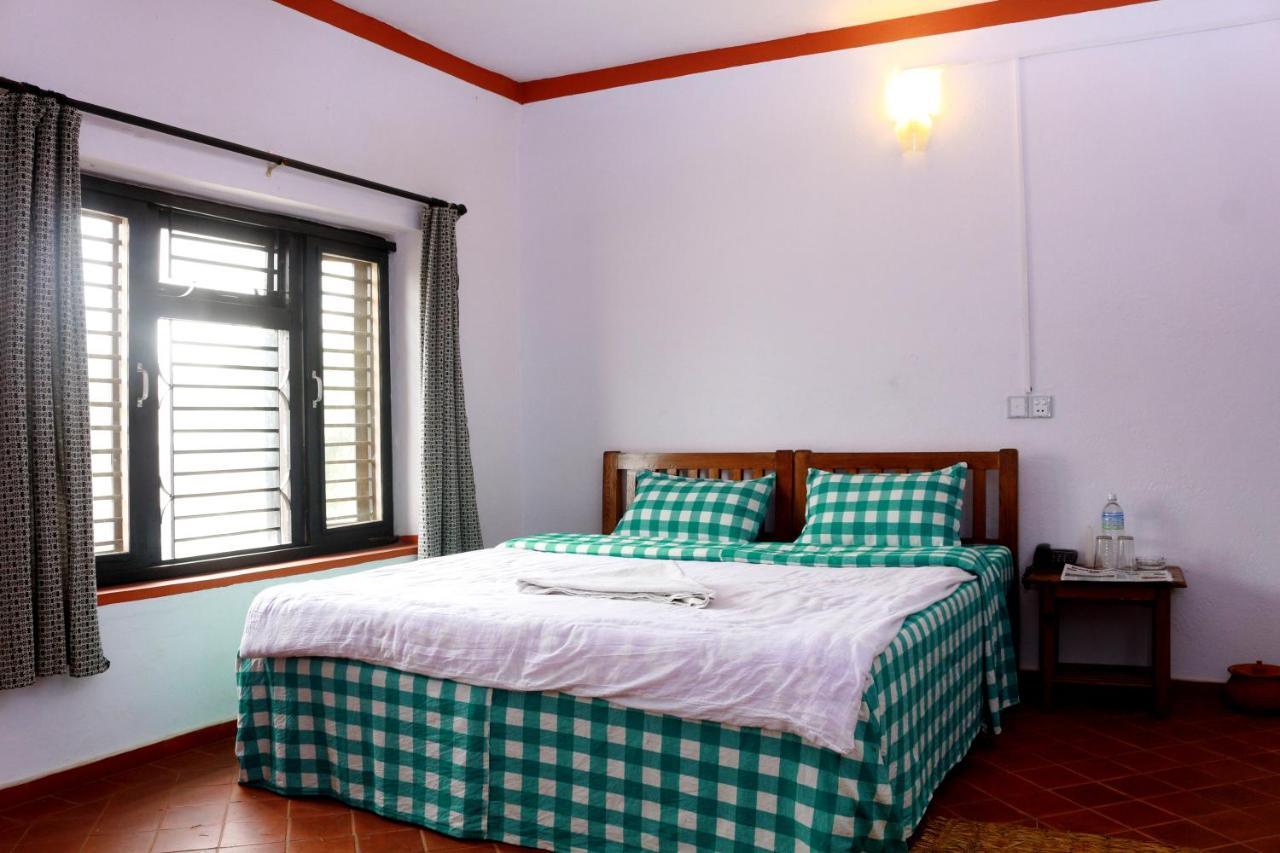 Bravo Hotel Kathmandu Bagian luar foto
